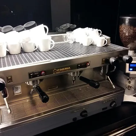 Ξενοδοχείο Savoy 4*