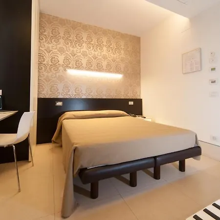 Savoy 4*