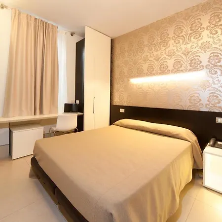 Savoy Hotel 4*